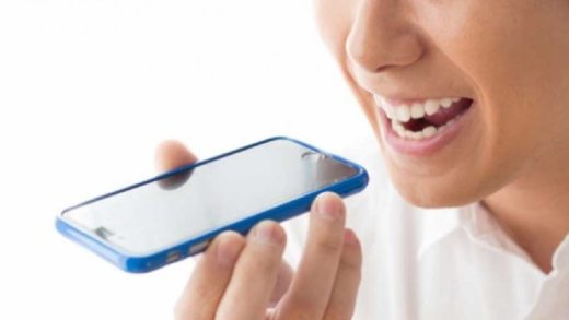 dictar en teléfonos inteligentes Android e iOS