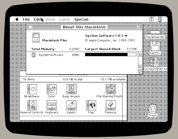 Captura de pantalla del emulador de Mac Plus