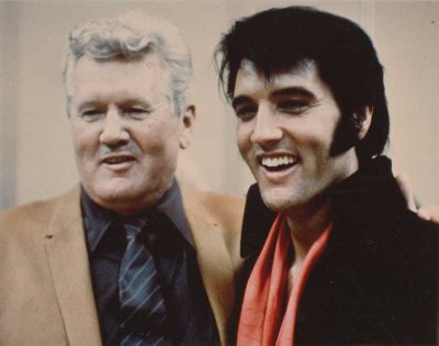 Vernon Presley y Elvis Presley