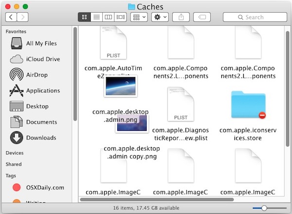 Haga una copia de seguridad del fondo de pantalla de inicio de sesión de OS X predeterminado y luego copie la imagen personalizada en