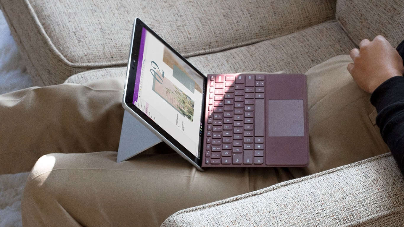 Dispositivo Microsoft Surface Go y Funda con teclado