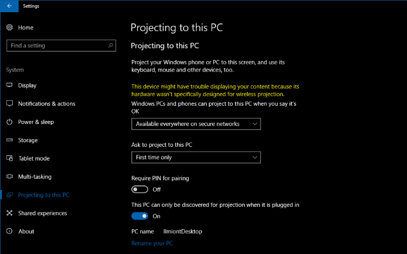 Captura de pantalla de Windows 10 que se proyecta en la pantalla de configuración de PC
