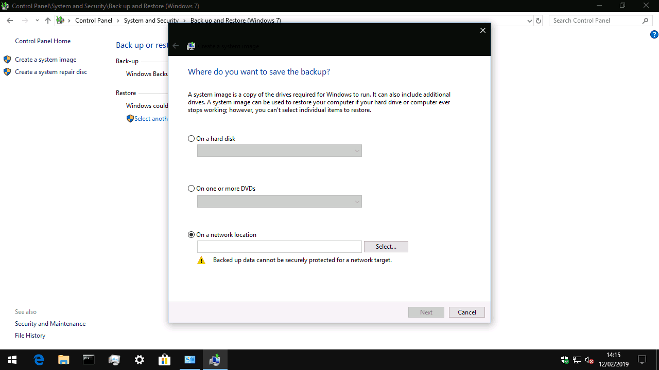 Captura de pantalla de la creación de una imagen del sistema en Windows 10