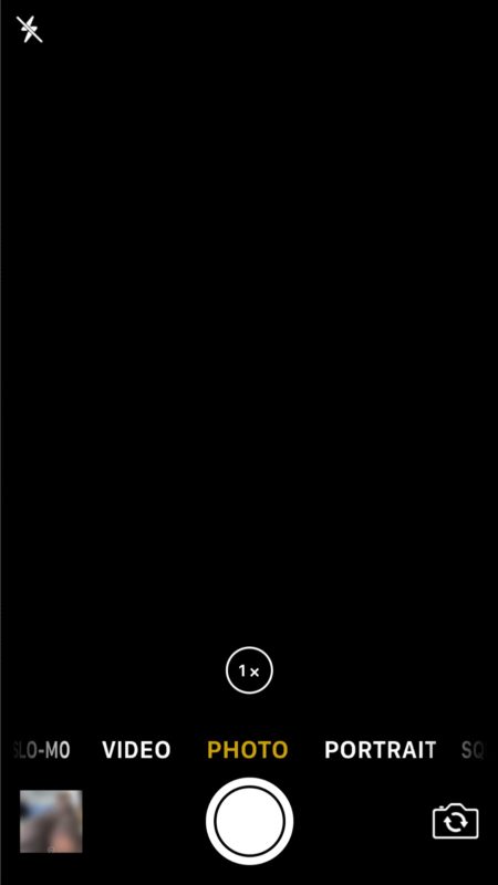 Cámara congelada del iPhone 7 en pantalla negra