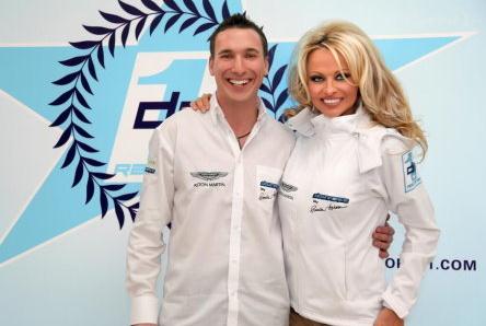 Nascar Fórmula 1 Pamela Anderson