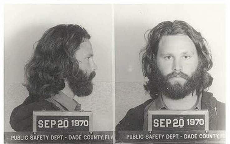 Jim Morrison arrestado en el Dinner Key Auditorium en Miami 1969
