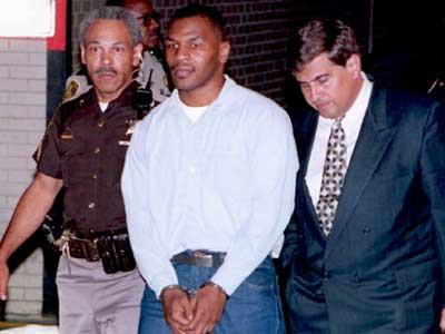 Mike Tyson arrestado por violar a Desiree Washington