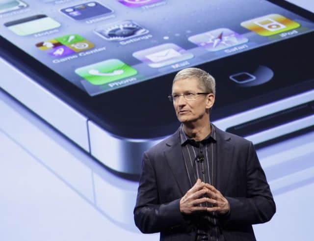 Tim Cook presenta iPhone5