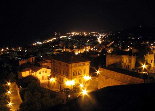 San Benedetto del Tronto de noche